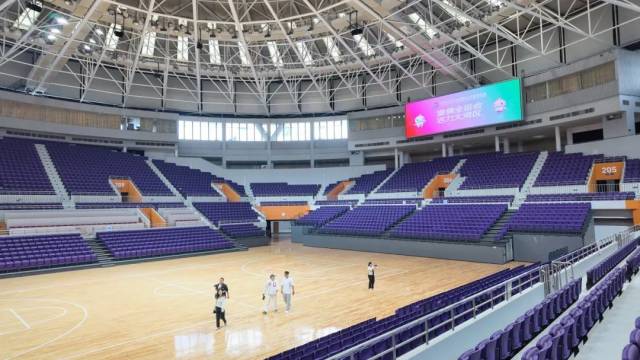 西乙联赛：余嘉豪出战19分钟，得到10分6篮板2盖帽