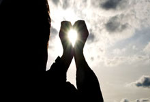 九游会官网：都体：弗洛伦齐在米兰更衣室很重要，米兰可能与他降薪续约一年.